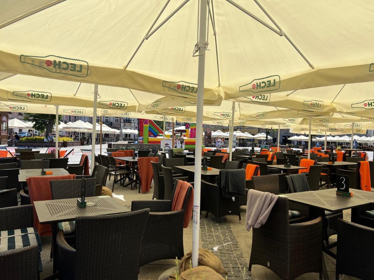 Family & Business Sauna Apartments Rynek Centrum Downtown - 2 Bedroom With Private Sauna, Balcony, Parking 凯尔采 外观 照片