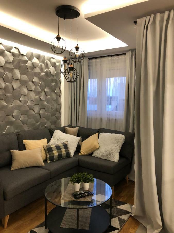 Family & Business Sauna Apartments Rynek Centrum Downtown - 2 Bedroom With Private Sauna, Balcony, Parking 凯尔采 外观 照片